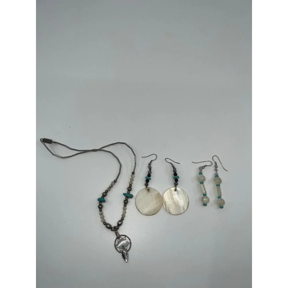 Native American Beaded Earring Set of 2 With Necklace